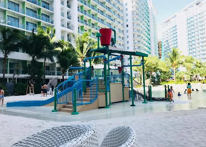 Apartment Azure Urban Staycation *