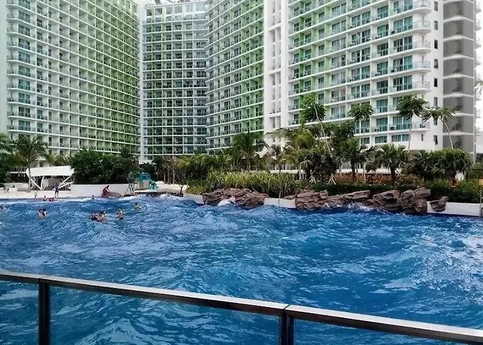 Apartment Azure Urban Staycation