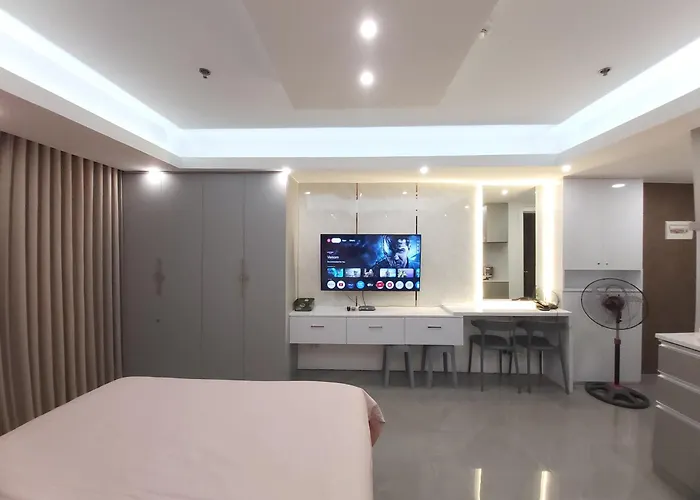 Azure Urban Staycation Apartment *